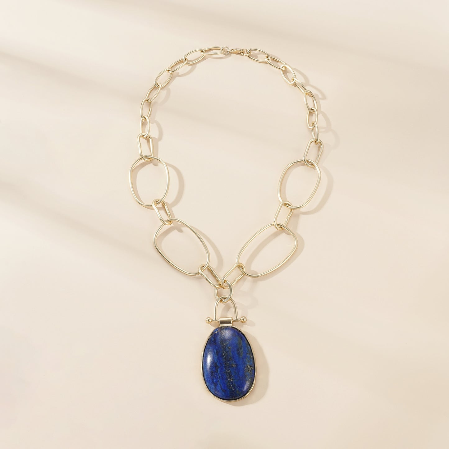 Luxe Oval Pendant Chain Necklace