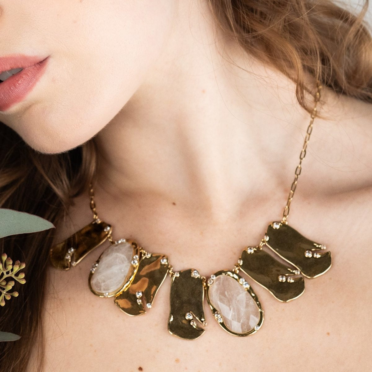 Golden Wave Collar