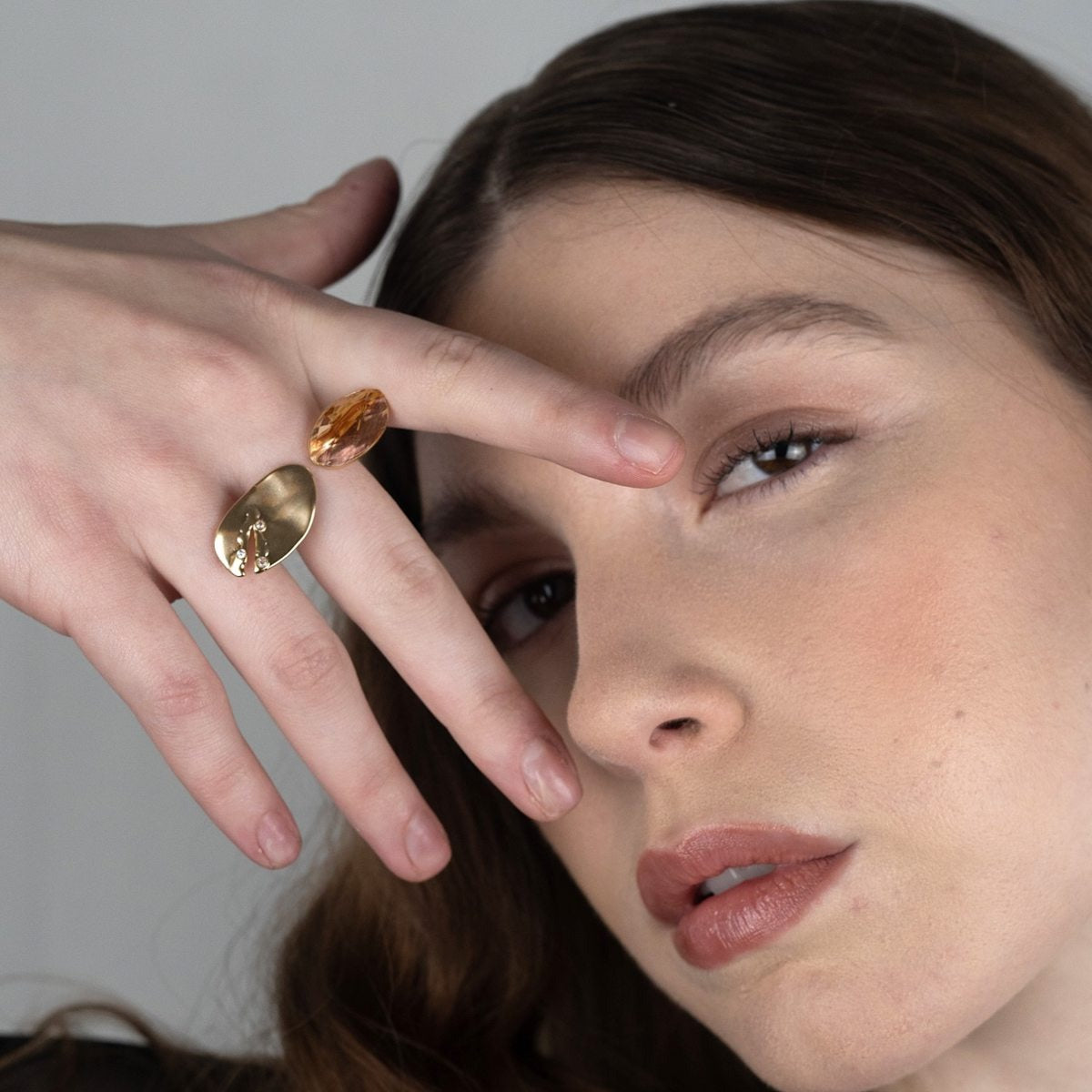 Floating Stone Huggie Ring