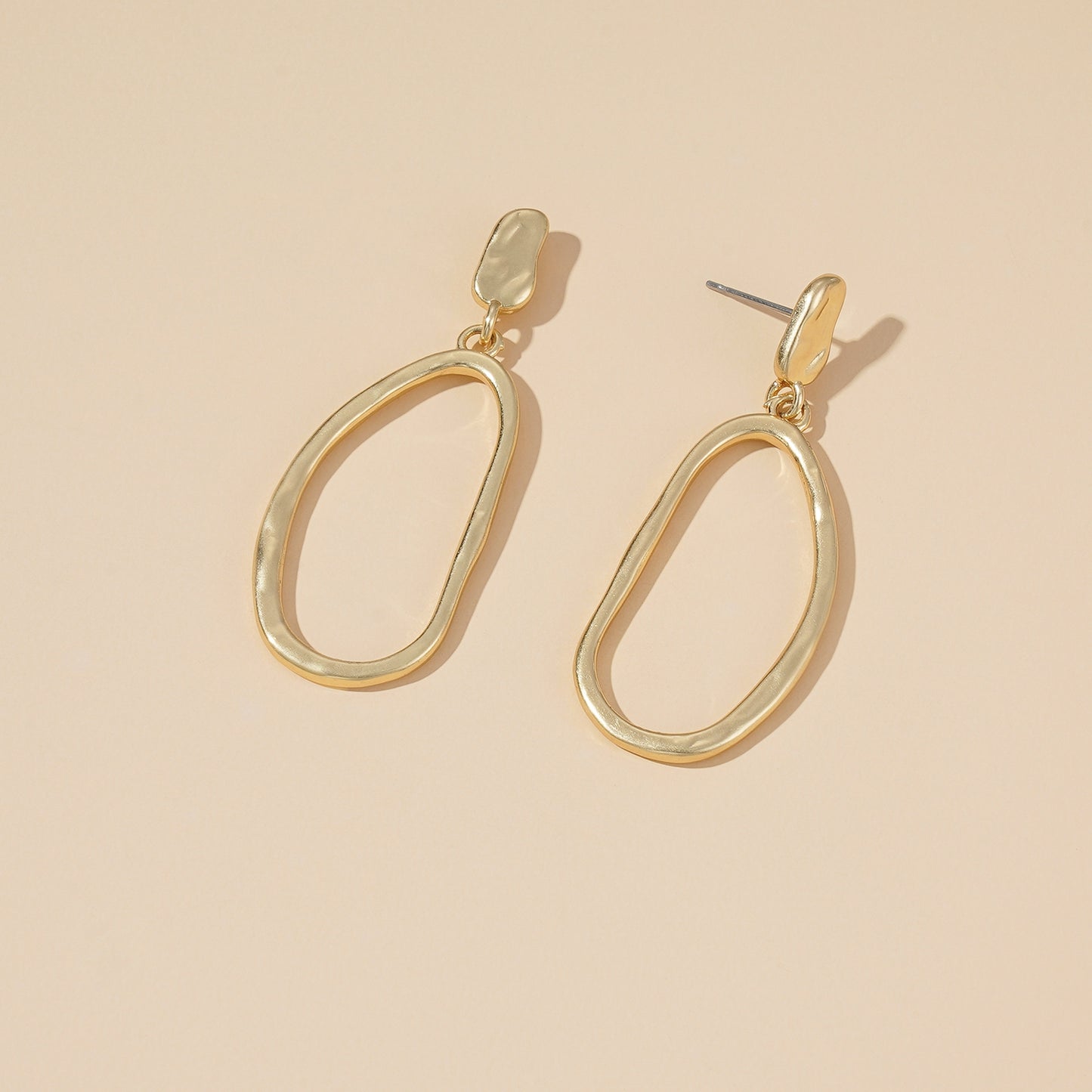 Sculpted Hoops earrings