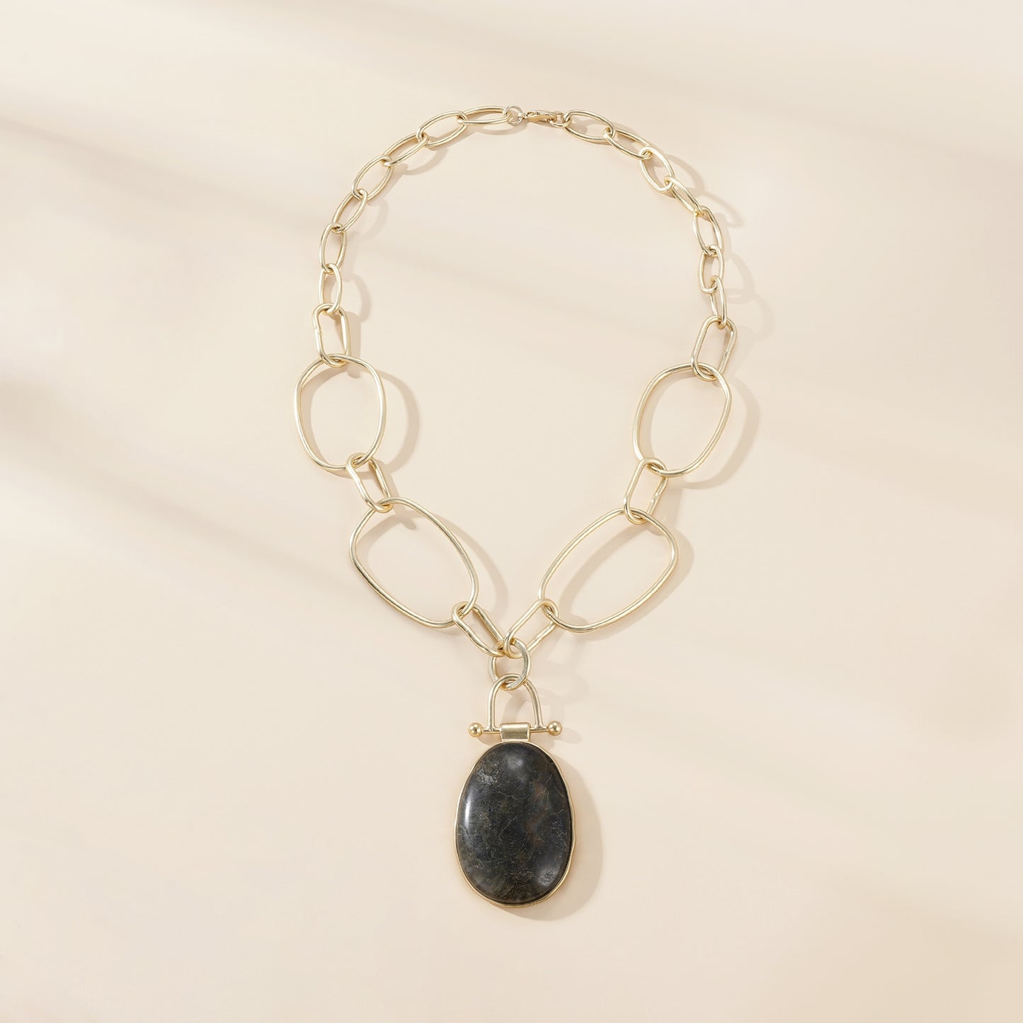 Luxe Oval Pendant Chain Necklace