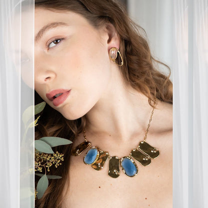 Golden Wave Collar