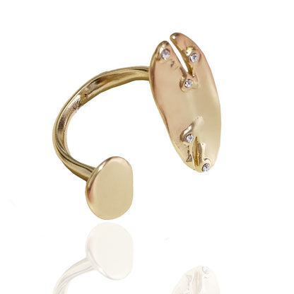 Organic Huggie Ring